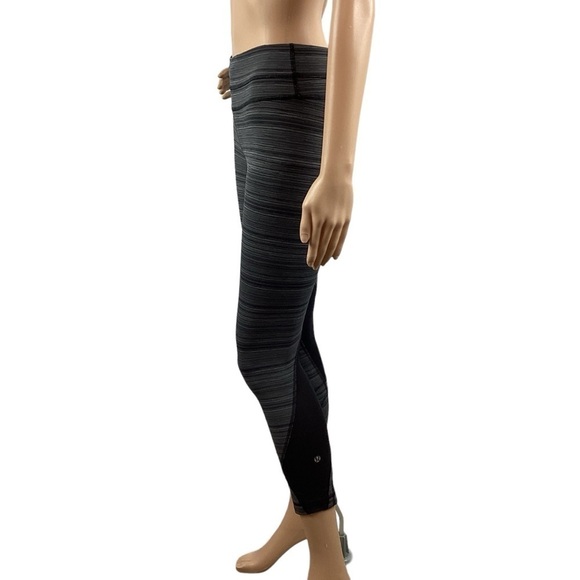 Lululemon Run: Inspire Crop II (Mesh) Size 4 Cyber Stripe Deep Coal Black - Picture 4 of 7